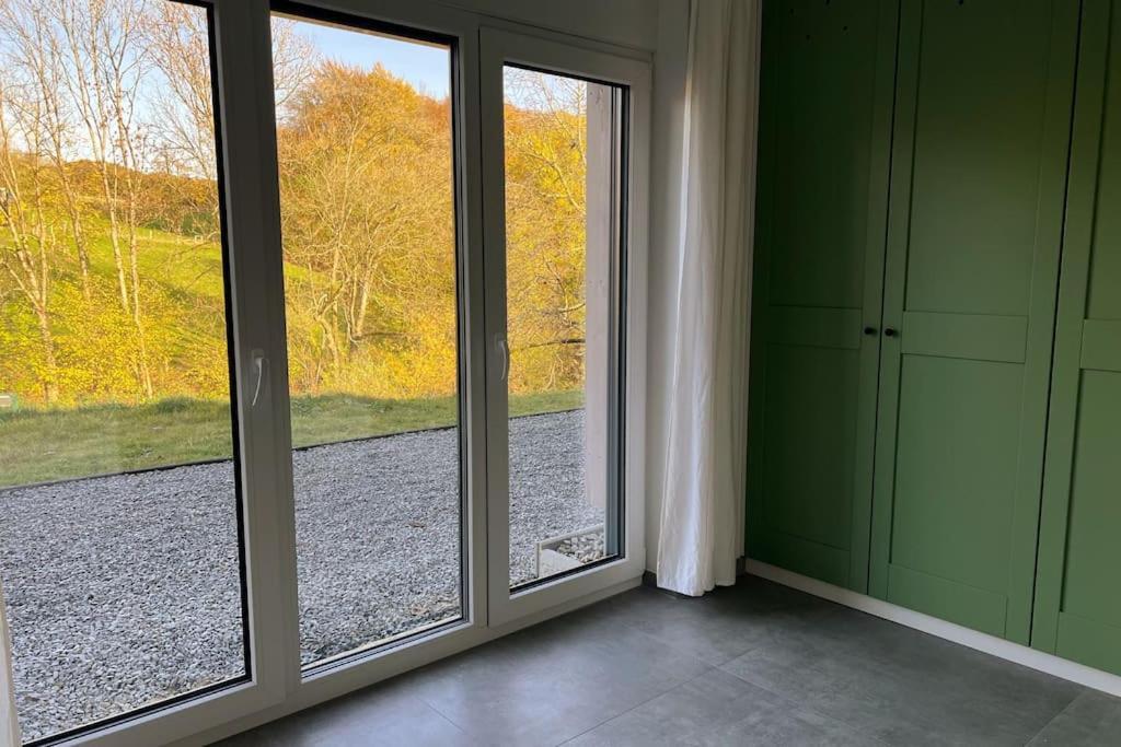 The Forest Retreat- Luxurioese Ferienwohnung Mit Privater Sauna Wermelskirchen Esterno foto